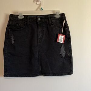 NWT Black Jean Skirt Distressed Mini 10/30 Faded Denim Cotton Holes Fray Mossimo